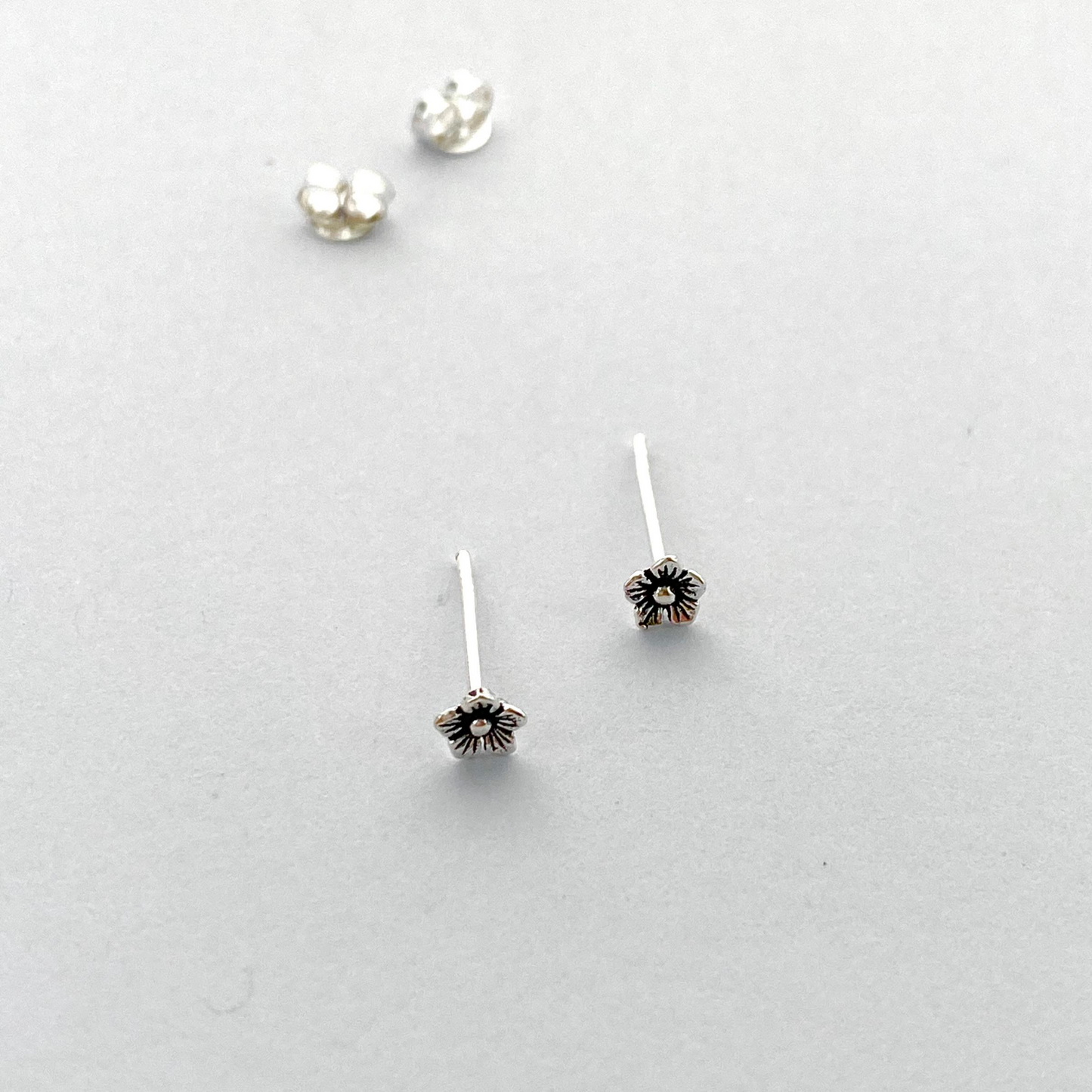 Daisy Stud Earrings