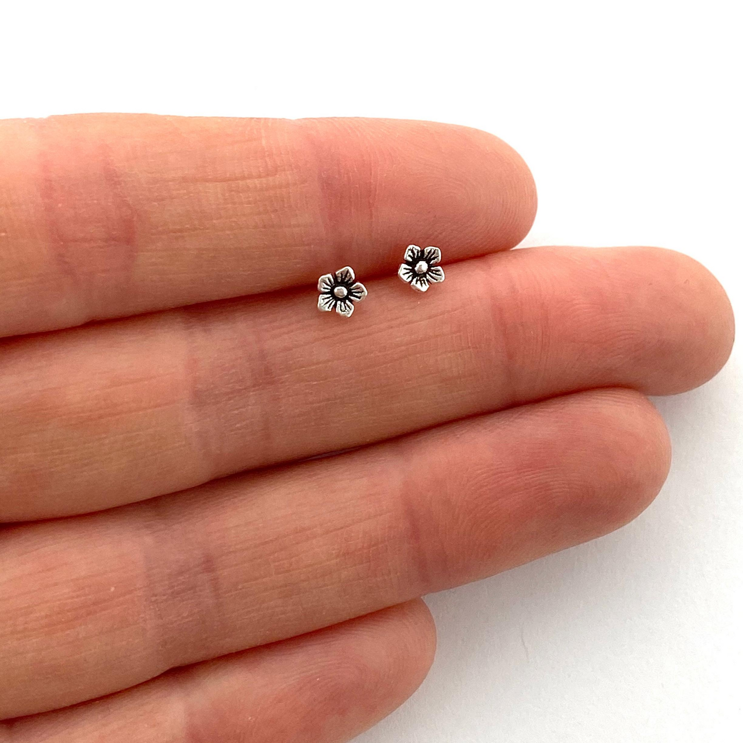 Daisy Stud Earrings