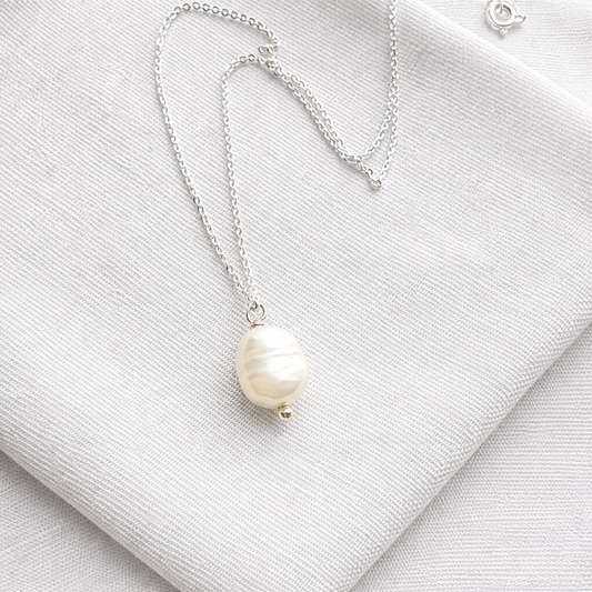 Claire Pearl Necklace