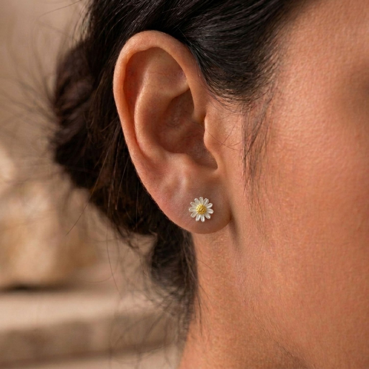 Daisy stud earrings — sterling silver with gold plated centre, 8mm